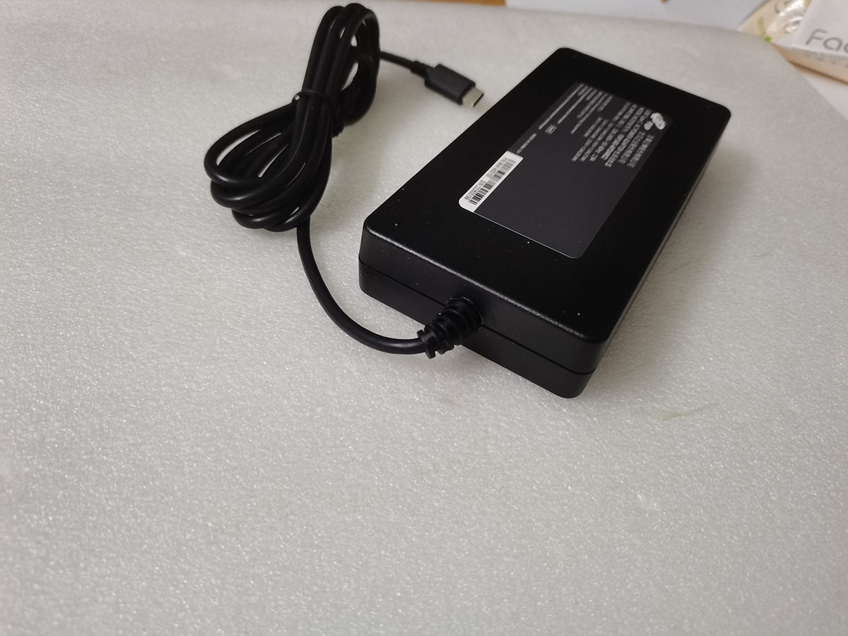 YENİ İnce OEM FSP 28V 5A FSP14 - Pc Gaming Uk incelemesi ve fiyatı